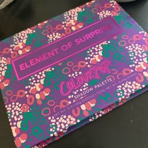 Colourpop Eye shadow palette